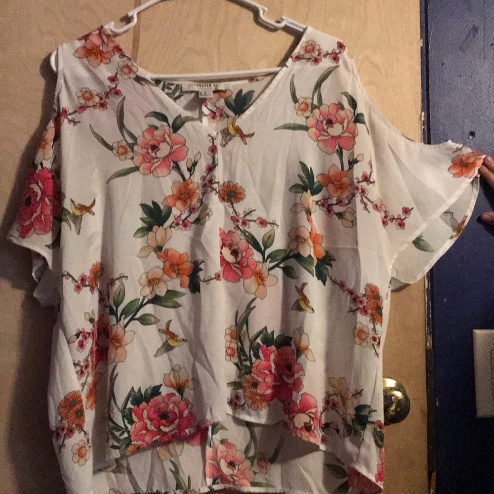 XL floral blouse soft material
